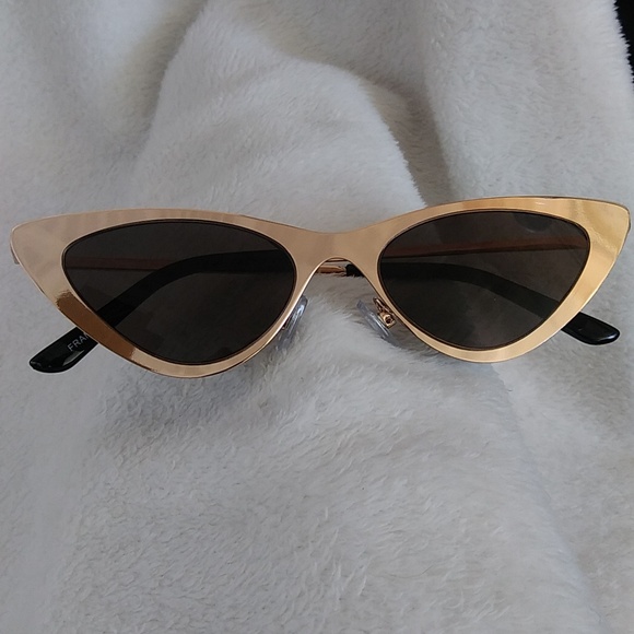 Breakfast at Tiffany's" Sunglasses - Picture 6 of 10